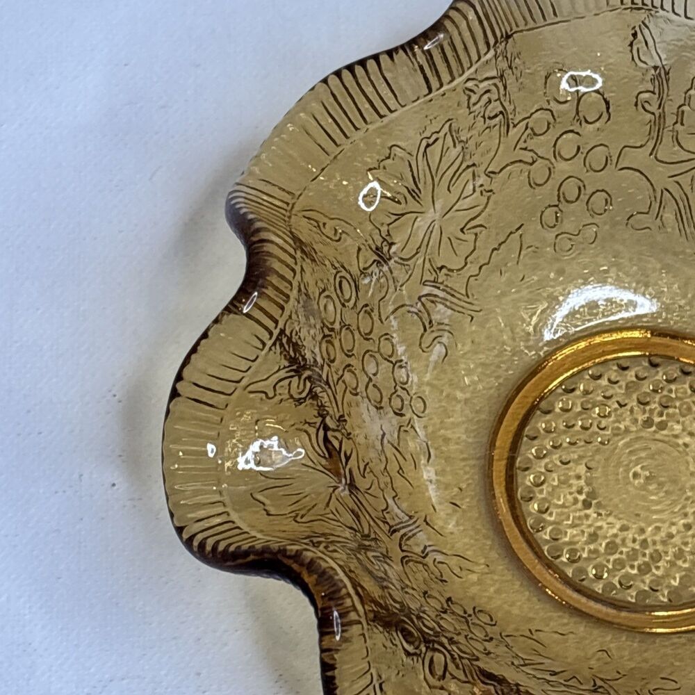 Vintage Green Amber Glass Ruffled Bowls Grapevine Pattern Candy Dish Set 2 - Picture 11 of 16